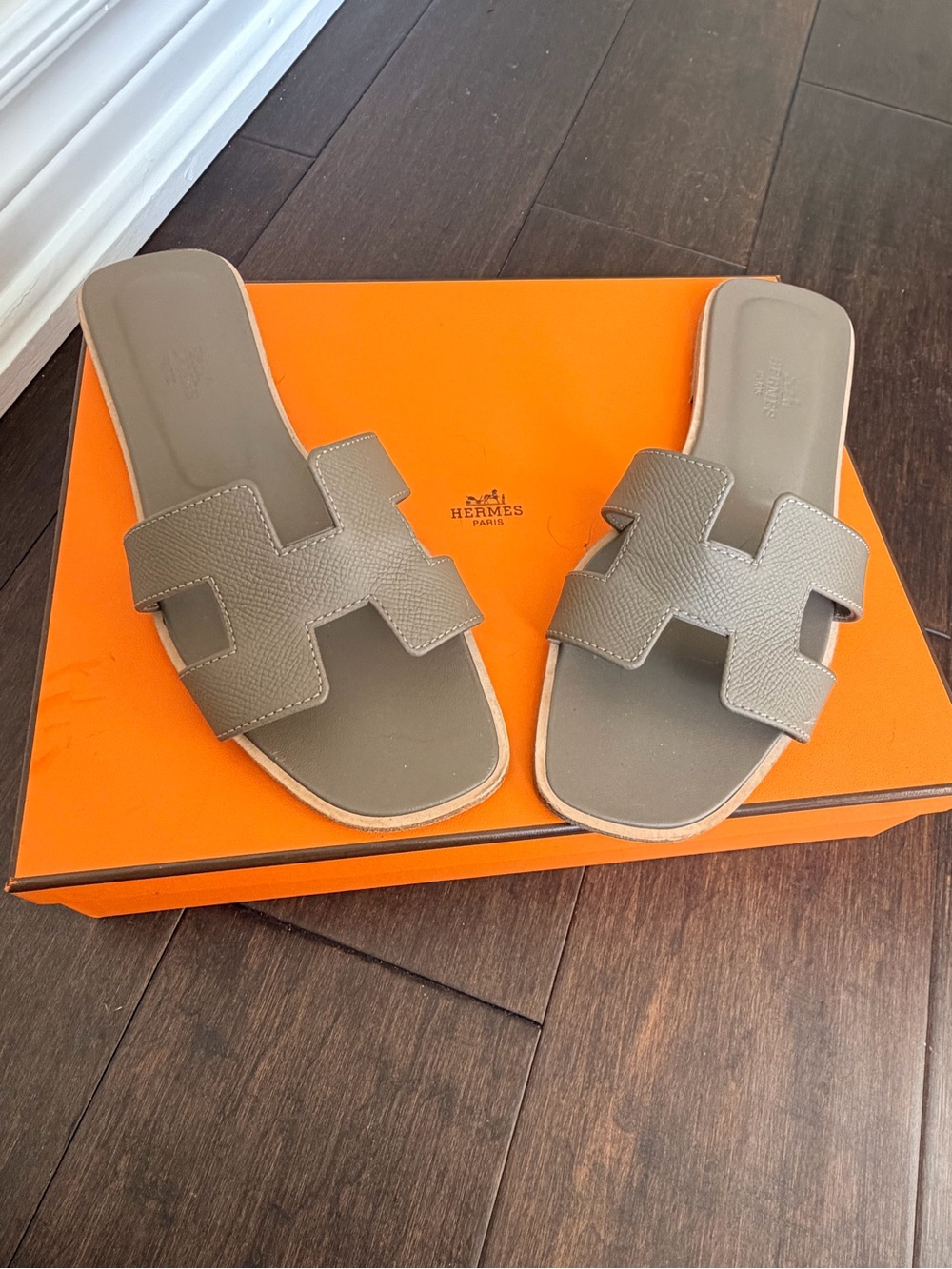 AUTHENTIC HERMÈS ORAN SANDALS — TAUPE | SIZE 6.5